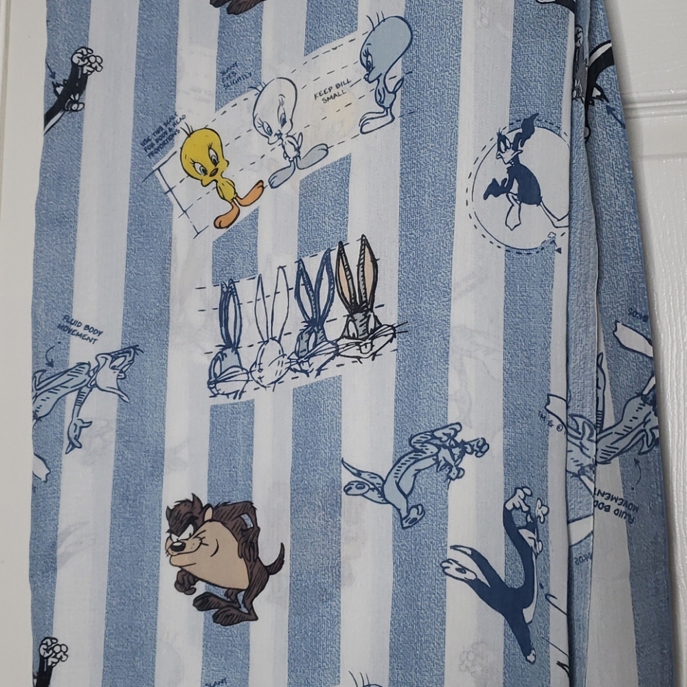 Looney Tunes Bed Sheet from 1995 Collectible